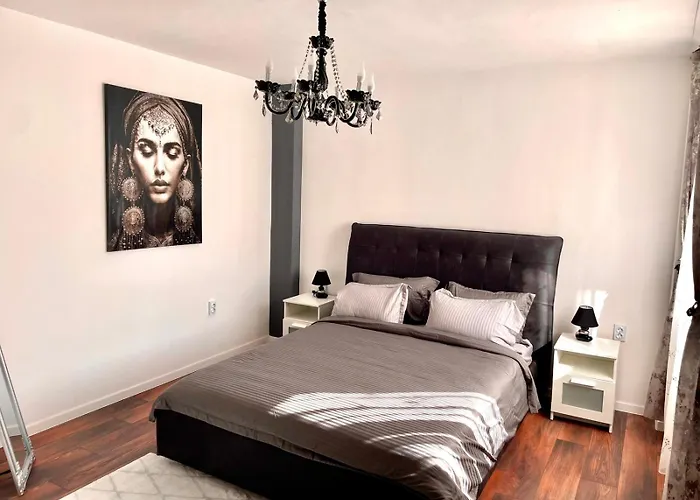 Si Free Parking * 索菲亞